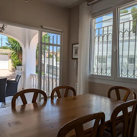 Independiente Con Piscina Holiday home *