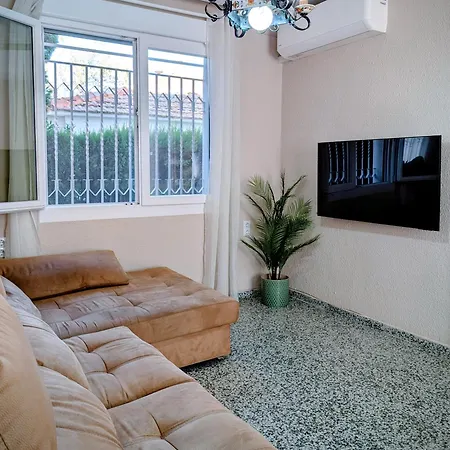 Independiente Con Piscina Ferienhaus