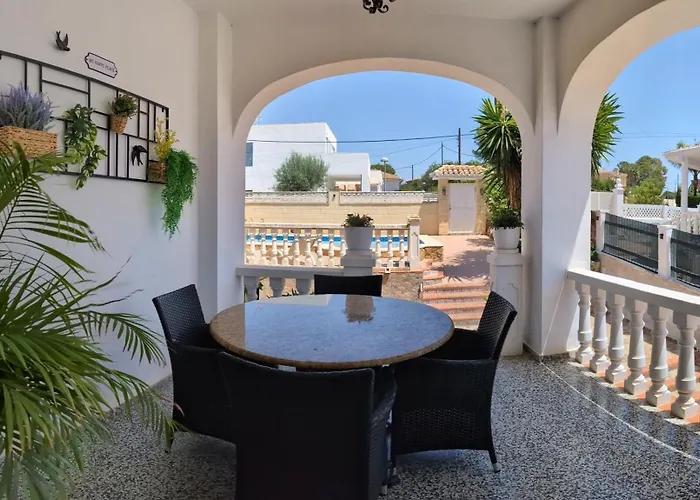 Independiente Con Piscina Ferienhaus
