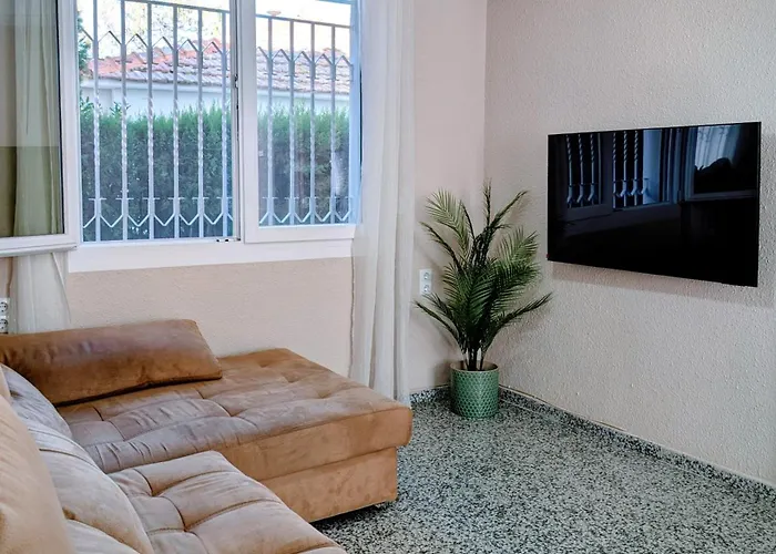 Independiente Con Piscina Ferienhaus